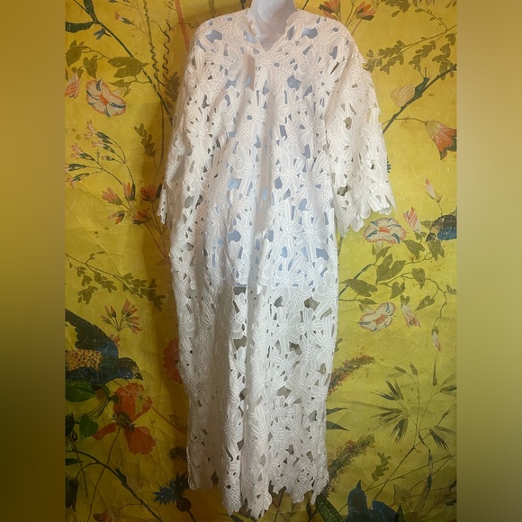 Anthropologie Floral Eyelet Kaftan - Picture 7 of 8